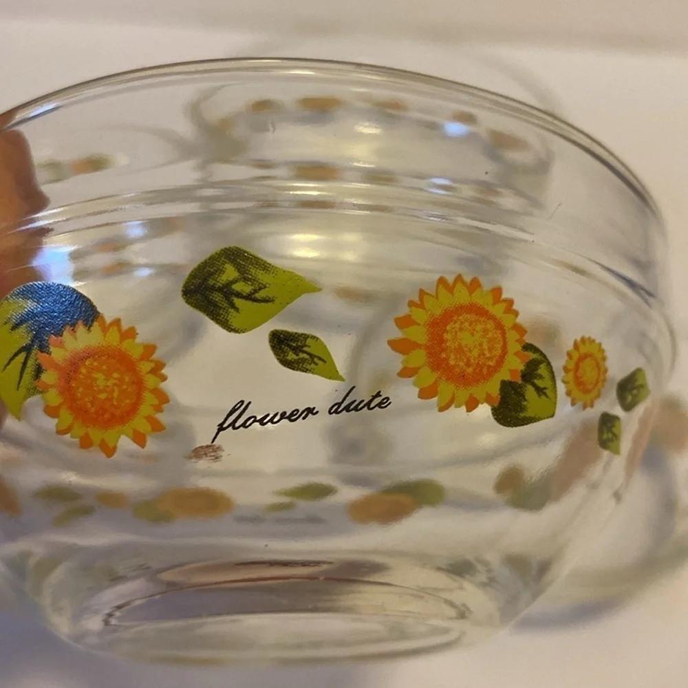 Five Imperial Glass Flower Dute Sunflower Themed Nesting Bowls